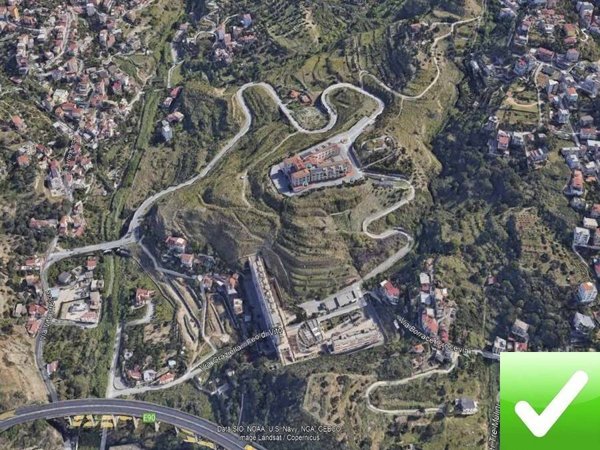 negozio in vendita a Reggio di Calabria in zona Vito