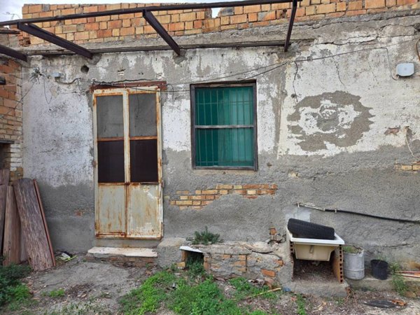 terreno edificabile in vendita a Reggio di Calabria in zona Pellaro