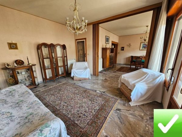 appartamento in vendita a Reggio di Calabria in zona Centro Storico