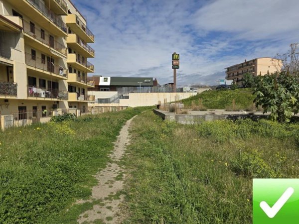 terreno edificabile in vendita a Reggio di Calabria in zona Ravagnese