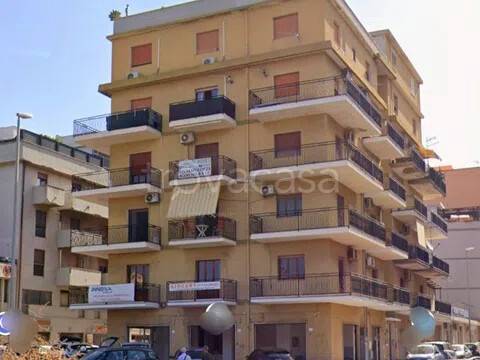 appartamento in vendita a Reggio di Calabria in zona Sbarre