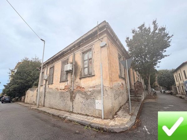casa indipendente in vendita a Reggio di Calabria in zona Gallina