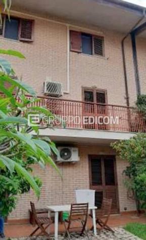 casa indipendente in vendita a Reggio di Calabria in zona Gallico Marina