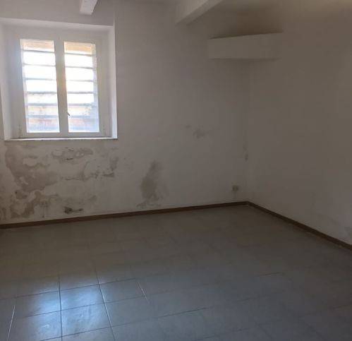 negozio in vendita a Reggio di Calabria in zona Centro Storico
