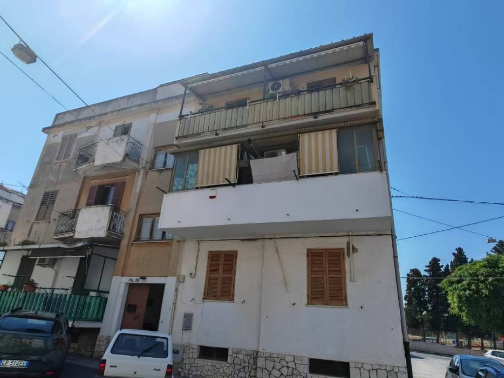 appartamento in vendita a Reggio di Calabria in zona Rione Ferrovieri