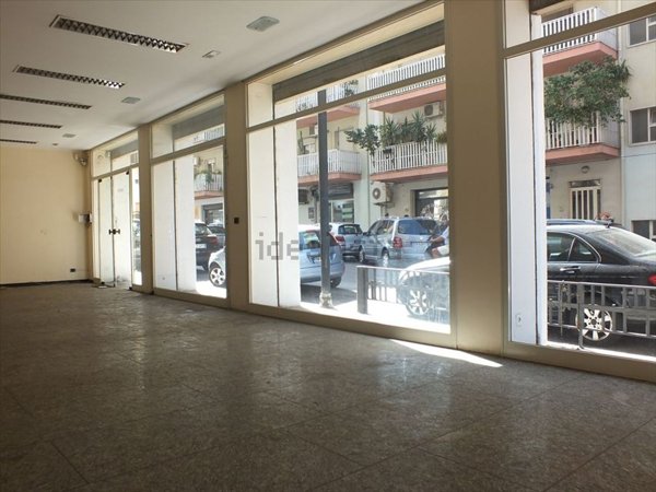 locale commerciale in vendita a Reggio di Calabria