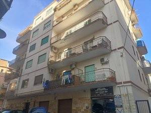 appartamento in vendita a Reggio di Calabria in zona Sbarre