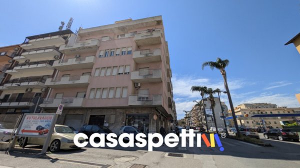 locale di sgombero in vendita a Reggio di Calabria in zona Stadio