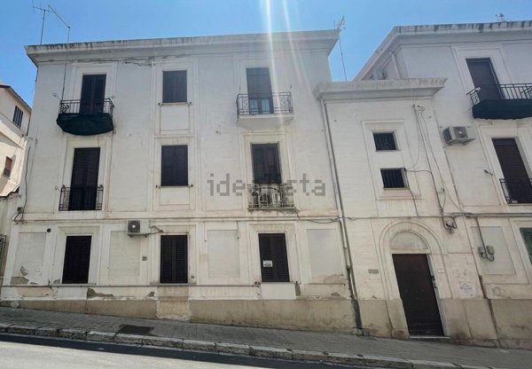 appartamento in vendita a Reggio di Calabria in zona Centro Storico