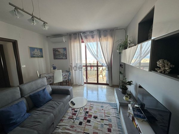 appartamento in vendita a Reggio di Calabria in zona Modena