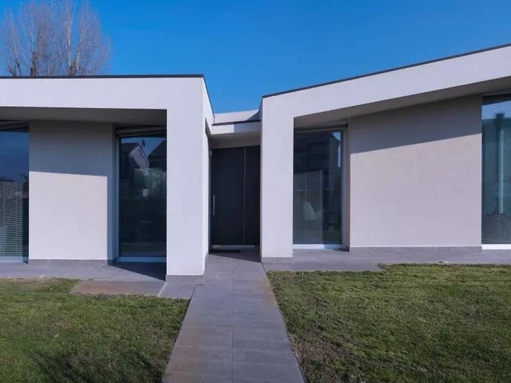 casa indipendente in vendita a Reggio di Calabria in zona Spirito Santo