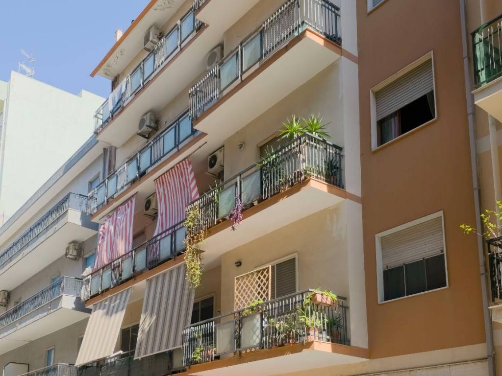 appartamento in vendita a Reggio di Calabria in zona Sbarre