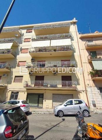 locale commerciale in vendita a Reggio di Calabria