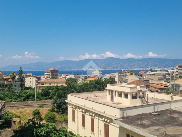 appartamento in vendita a Reggio di Calabria in zona Catona