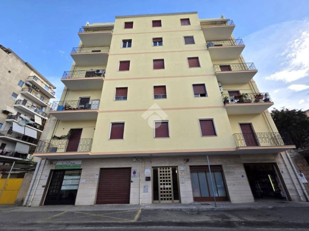appartamento in vendita a Reggio di Calabria in zona Sbarre