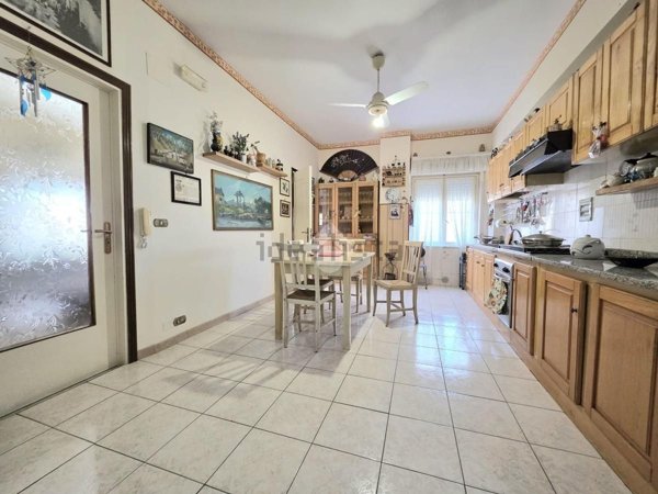 appartamento in vendita a Reggio di Calabria in zona Modena
