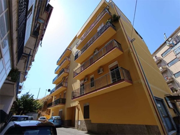 appartamento in vendita a Reggio di Calabria in zona Ravagnese