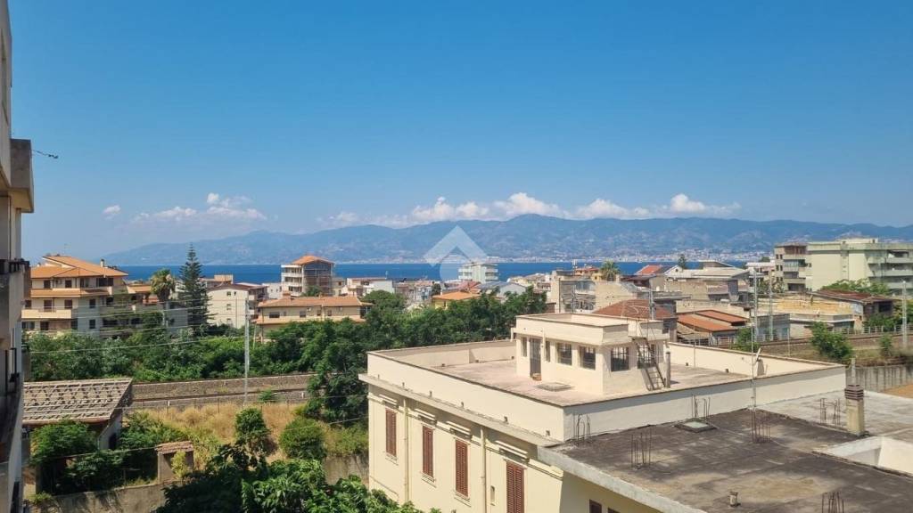 appartamento in vendita a Reggio di Calabria in zona Catona