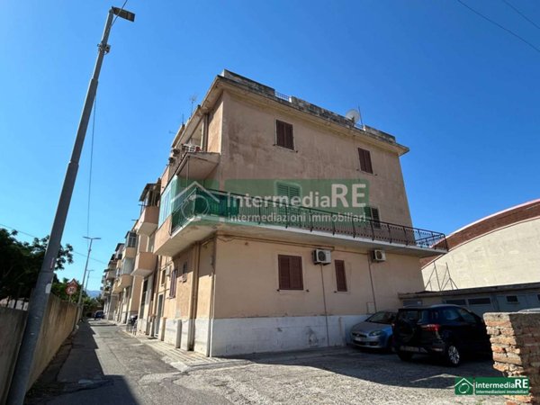 appartamento in vendita a Reggio di Calabria in zona Modena