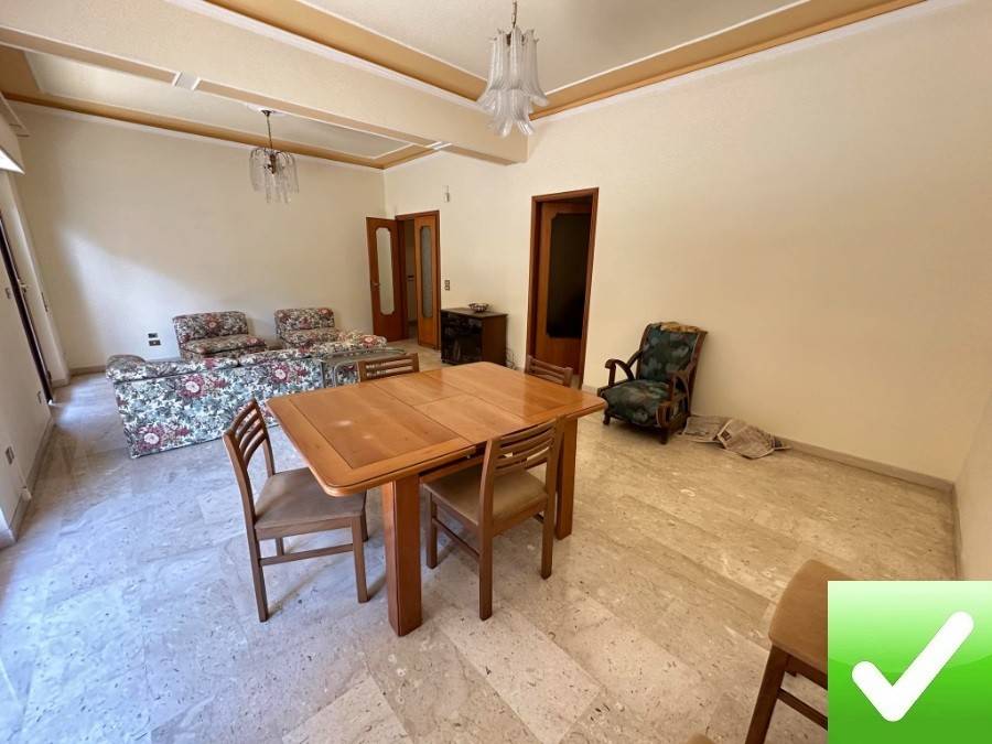 appartamento in vendita a Reggio di Calabria in zona Sbarre