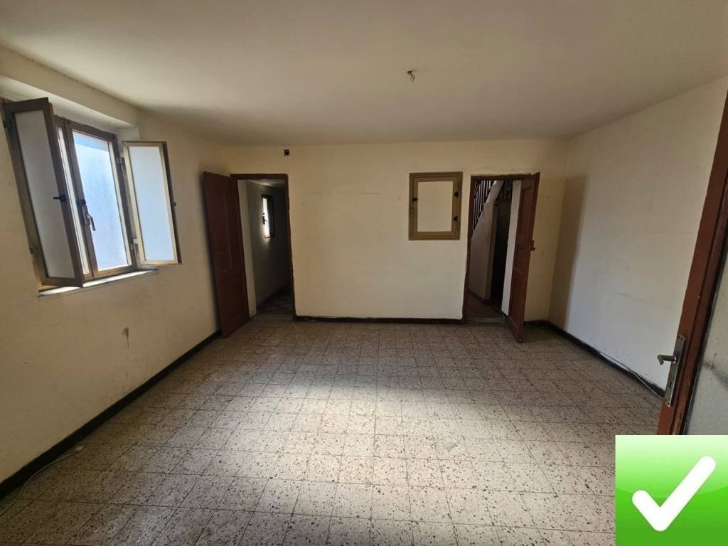 casa indipendente in vendita a Reggio di Calabria in zona Sbarre