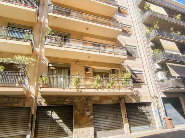 appartamento in vendita a Reggio di Calabria in zona Sbarre