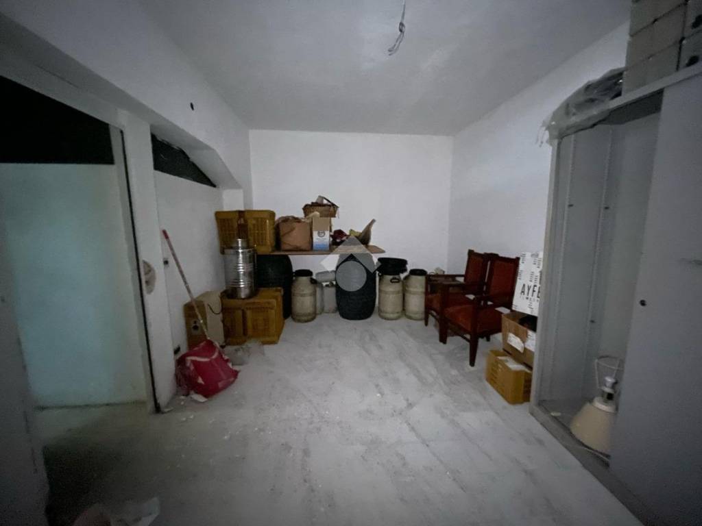 box auto in vendita a Reggio di Calabria in zona Trabocchetto