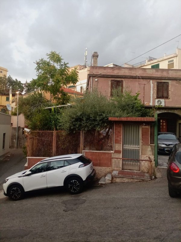 casa indipendente in vendita a Reggio di Calabria in zona Trabocchetto