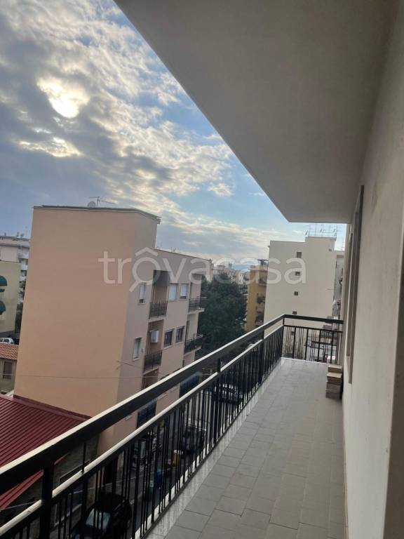 appartamento in vendita a Reggio di Calabria in zona Sbarre