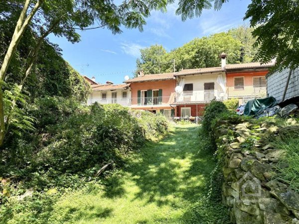 casa indipendente in vendita ad Aramengo in zona Valore