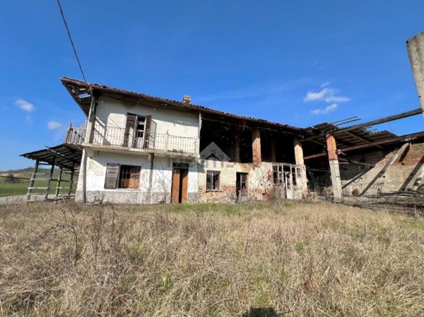 esavano in vendita ad Aramengo