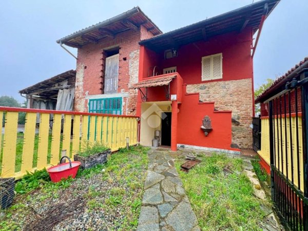 casa indipendente in vendita ad Aramengo in zona Canuto