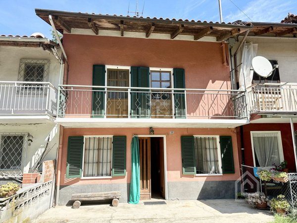 casa indipendente in vendita ad Aramengo in zona Valore