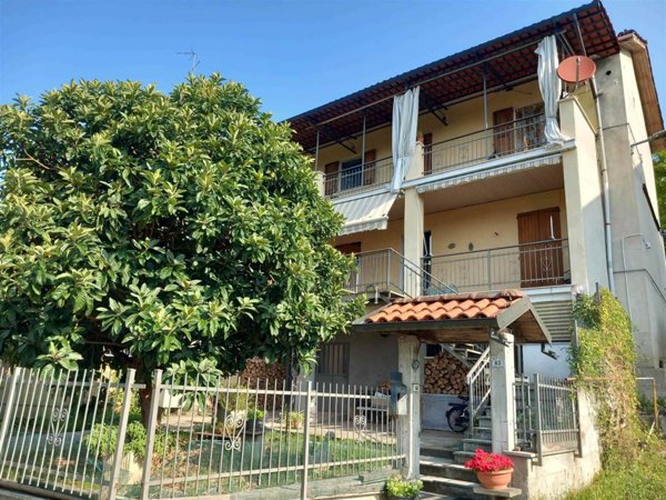 casa indipendente in vendita ad Aramengo