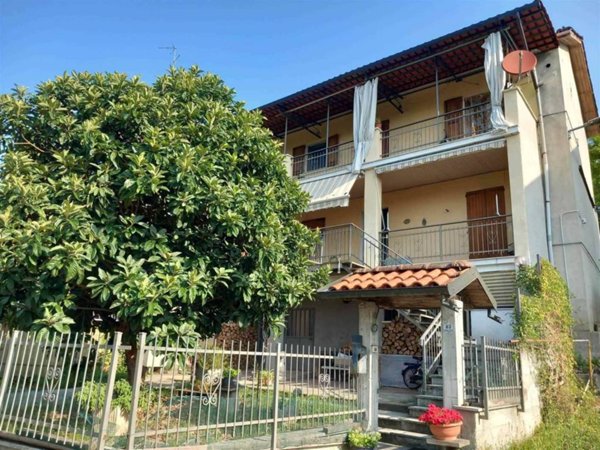 casa indipendente in vendita ad Aramengo