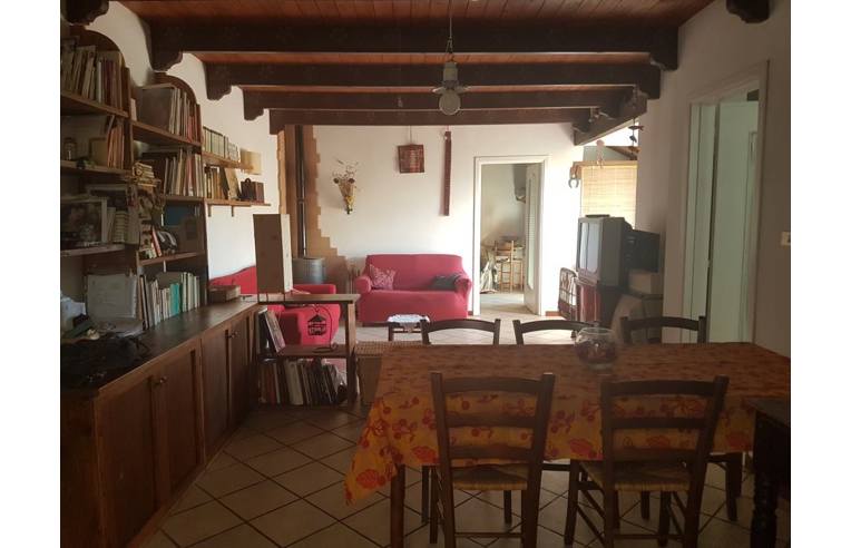 casa indipendente in vendita ad Aramengo in zona Canuto