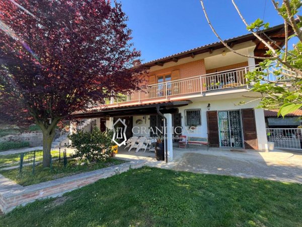 casa indipendente in vendita ad Aramengo