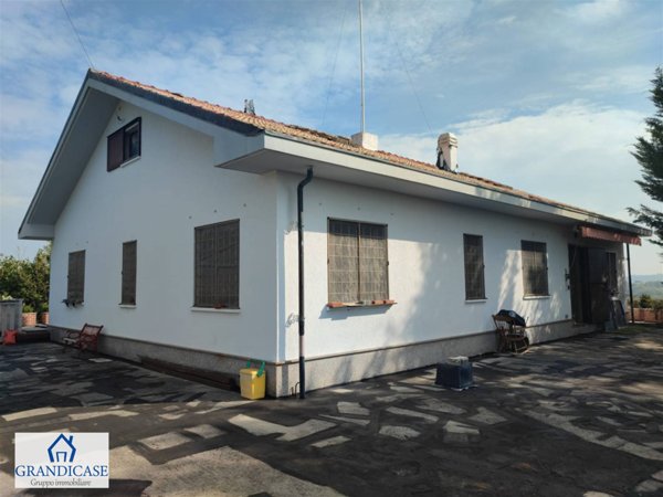 casa indipendente in vendita ad Aramengo in zona Gonengo