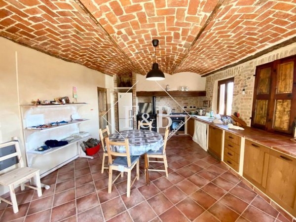casa indipendente in vendita ad Aramengo in zona Marmorito