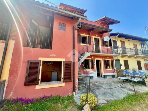 casa indipendente in vendita ad Aramengo