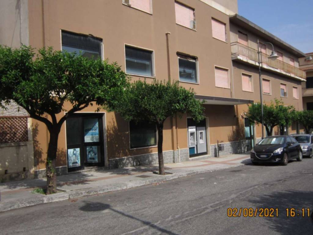 intera palazzina in vendita a Roccella Ionica