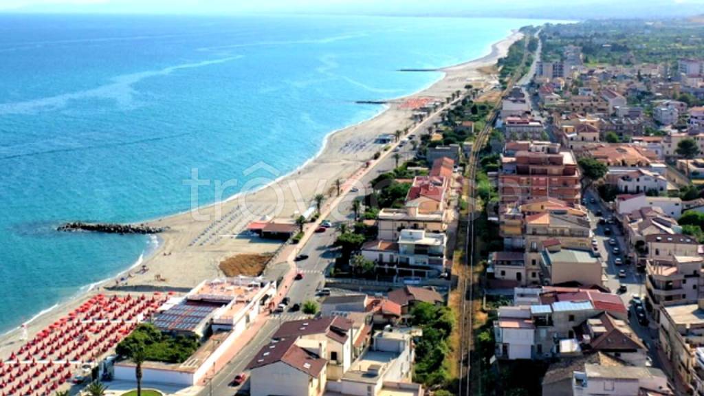 appartamento in vendita a Roccella Ionica