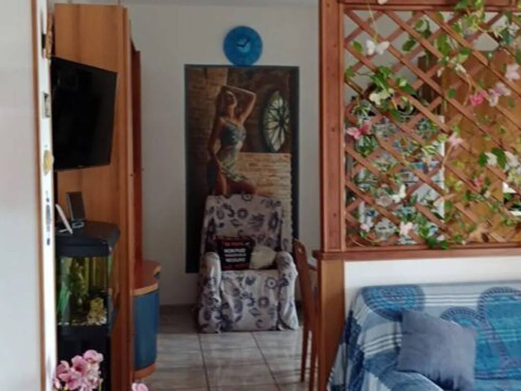 appartamento in vendita a Roccella Ionica