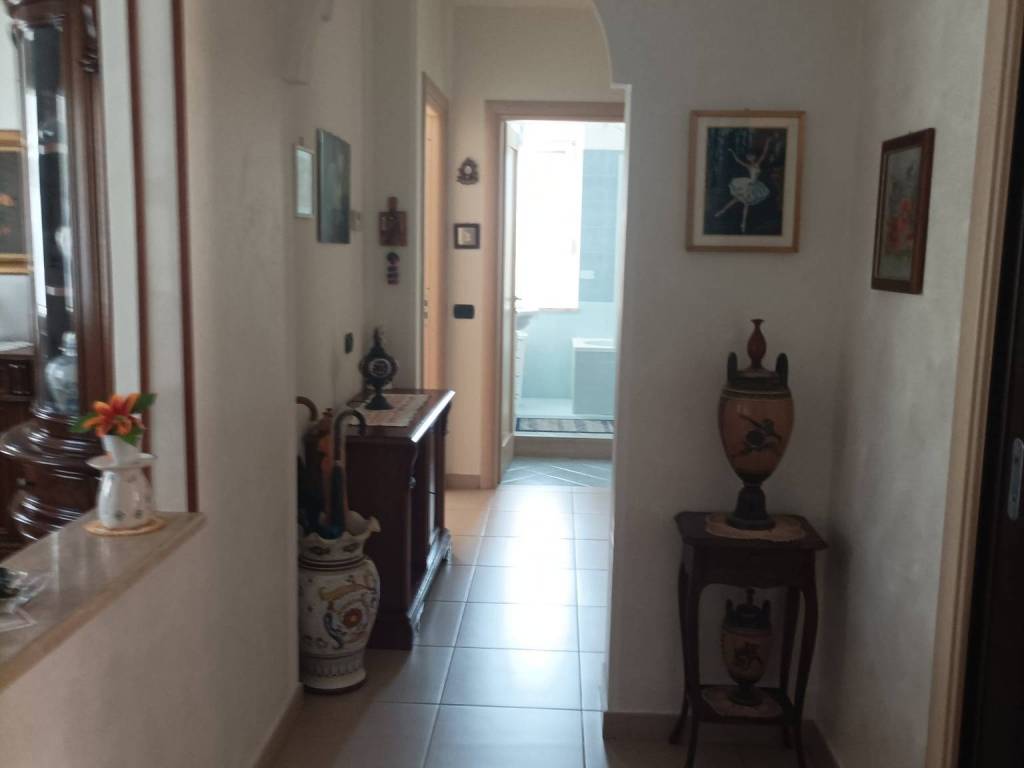 appartamento in vendita a Roccella Ionica