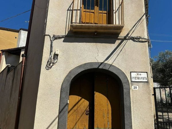 casa indipendente in vendita a Roccella Ionica
