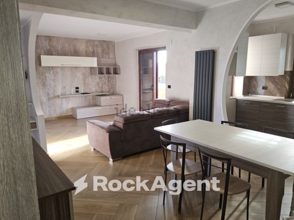 casa indipendente in vendita a Roccella Ionica