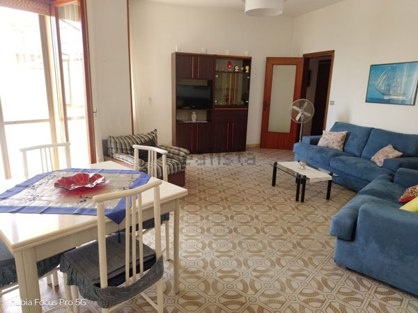 appartamento in vendita a Roccella Ionica