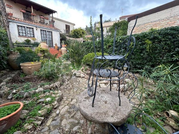 casa indipendente in vendita a Roccella Ionica