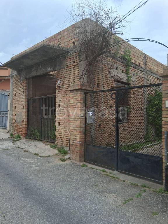 casa indipendente in vendita a Roccella Ionica