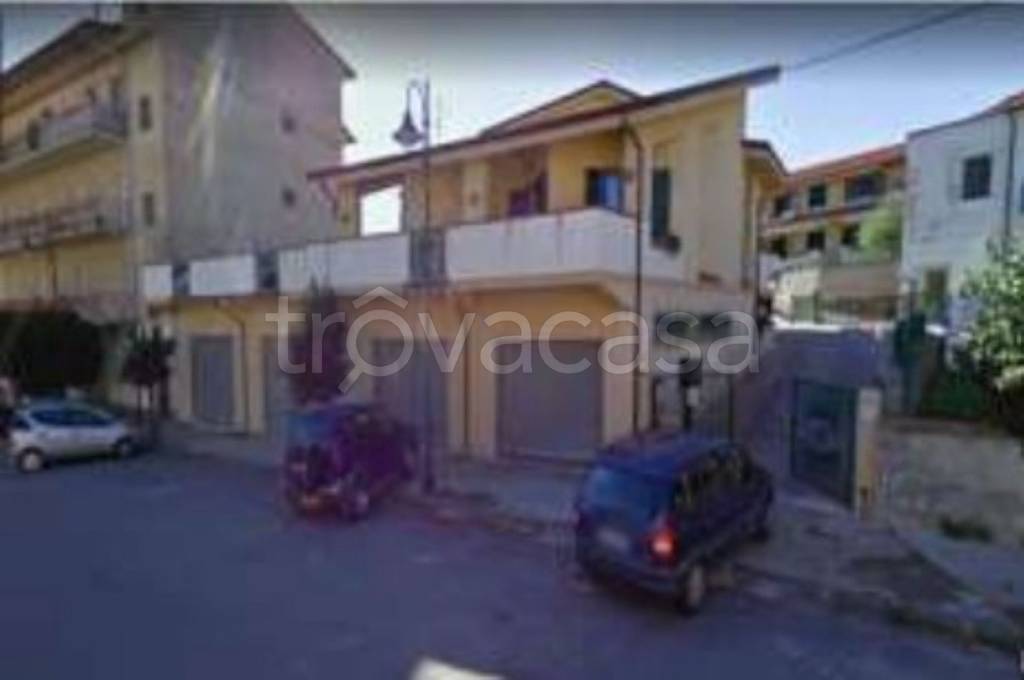 negozio in vendita a Roccella Ionica